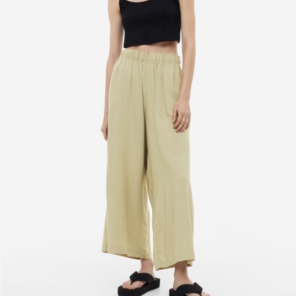 Khaki Crop Trousers